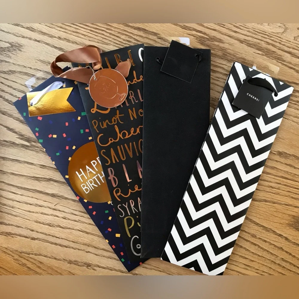 8 Wine/Bottle Gift Bags